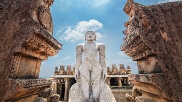 ಬಾಹುಬಲಿ / ಗೊಮ್ಮಟೇಶ್ವರ