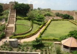 ಸವದತ್ತಿ ಕೋಟೆ