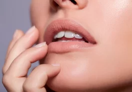 ತುಟಿಯ ಬಣ್ಣಕ್ಕಾಗಿ ನೈಸರ್ಗಿಕ ಮನೆ ಮದ್ದು