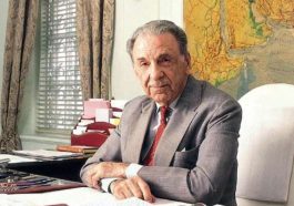 ಕೈಗಾರಿಕೋದ್ಯಮಿ ಜೆ.ಆರ್.ಡಿ.ಟಾಟಾ