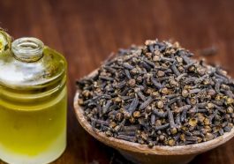 ಲವಂಗದ ಎಣ್ಣೆ