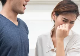 ಬಾಯಿಯಿಂದ ದುರ್ವಾಸನೆ ಬರುವುದೇ? ಕಾರಣ ಏನಿರಬಹುದು? ಸುಲಭದಲ್ಲಿ ಪರಿಹಾರ