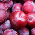 ನೋಡಲು ಸೇಬು ಹಣ್ಣಿನ ತರ ಇರುತ್ತೆ ಪ್ಲಮ್ ಹಣ್ಣು, ಆದರೆ ಆರೋಗ್ಯಕರ ಪ್ರಯೋಜನಗಳನ್ನು ನೀಡುತ್ತದೆ 26 ಪ್ಲಮ್ ಹಣ್ಣು