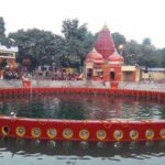 ನೈಮಿಶಾರಣ್ಯ ವಿಷ್ಣುವಿನ ಎಂಟು ದೇವಾಲಯಗಳಲ್ಲಿ ಒಂದು 32 ನೈಮಿಶಾರಣ್ಯ