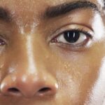 ಎಣ್ಣೆಯುಕ್ತ  ಮುಖದ ಚರ್ಮಕ್ಕೆ ತೆಗೆದುಕೊಳ್ಳಬೇಕಾದ ಕ್ರಮಗಳು ಹೀಗಿವೆ 27 ಎಣ್ಣೆಯುಕ್ತ  ಮುಖದ ಚರ್ಮಕ್ಕೆ ತೆಗೆದುಕೊಳ್ಳಬೇಕಾದ ಕ್ರಮಗಳು ಹೀಗಿವೆ