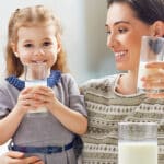 ಹಾಲು ಯಾಕೆ ಕುಡಿಯಬೇಕು ಮತ್ತು ಯಾವ ಸಮಯದಲ್ಲಿ ಕುಡಿದರೆ ಒಳ್ಳೆಯದು? 34 ಹಾಲು ಯಾಕೆ ಕುಡಿಯಬೇಕು